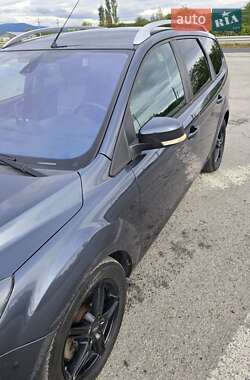 Универсал Ford Focus 2010 в 