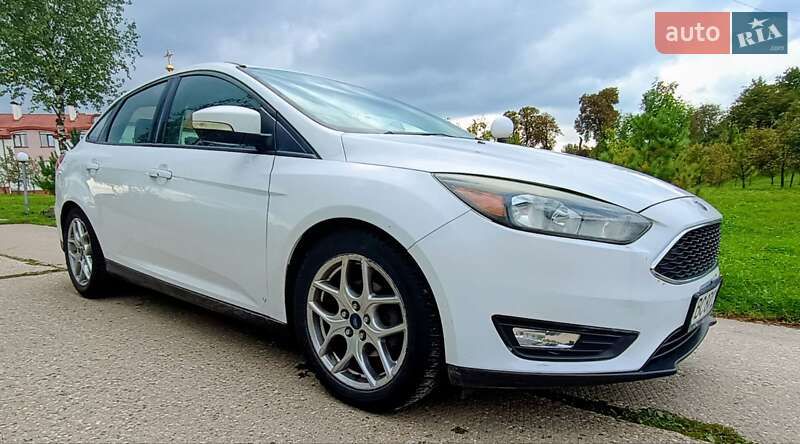 Седан Ford Focus 2015 в Львові