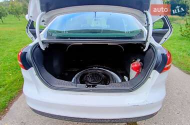 Седан Ford Focus 2015 в 