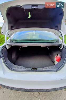 Седан Ford Focus 2015 в 