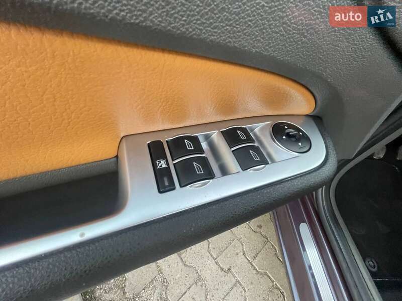 Кабриолет Ford Focus 2008 в Ровно