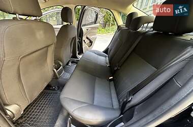 Седан Ford Focus 2015 в 