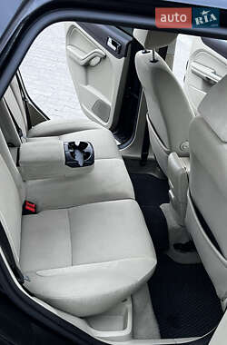 Универсал Ford Focus 2010 в 