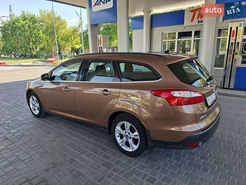 Универсал Ford Focus 2014 в Николаеве фото 13 Универсал Ford Focus 2014 в Николаеве