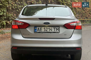 Седан Ford Focus 2011 в 