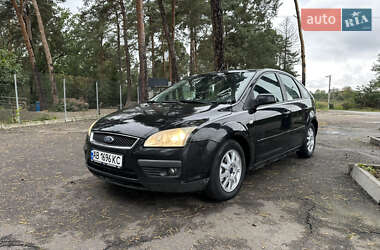 Хэтчбек Ford Focus 2006 в 