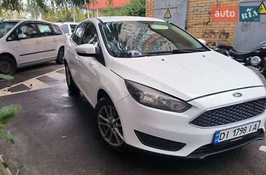 Седан Ford Focus 2016 в 