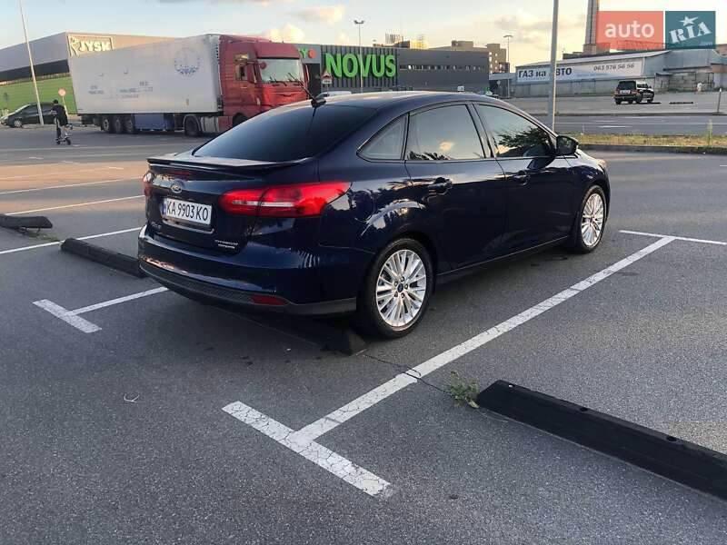 Седан Ford Focus 2016 в Києві