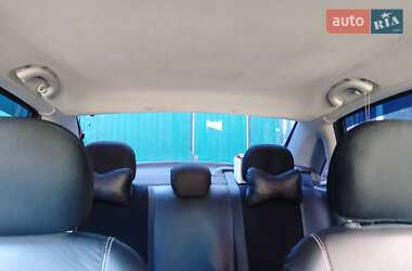 Седан Ford Focus 2004 в 