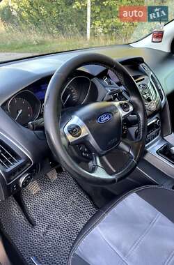Універсал Ford Focus 2012 в 