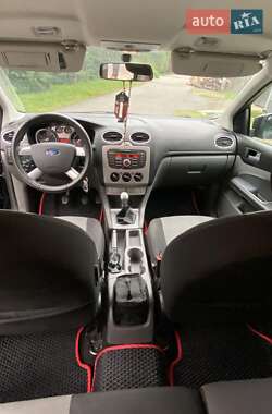 Универсал Ford Focus 2010 в 