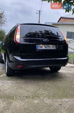Универсал Ford Focus 2010 в 