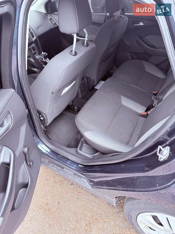 Универсал Ford Focus 2013 в Житомире фото 8 Универсал Ford Focus 2013 в Житомире