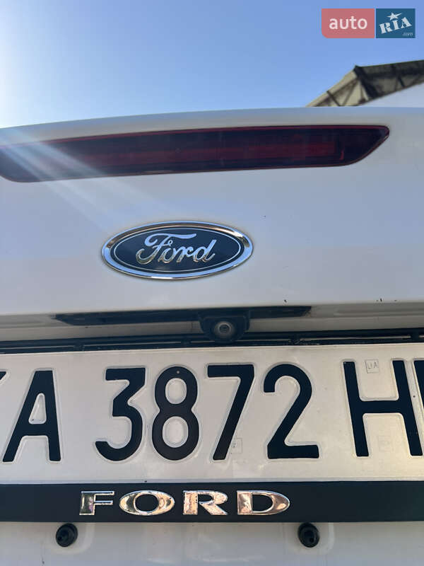 Седан Ford Focus 2015 в Чернигове