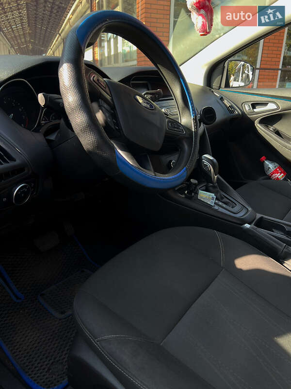 Седан Ford Focus 2015 в Чернигове