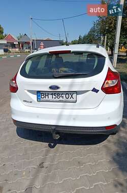 Хетчбек Ford Focus 2011 в 