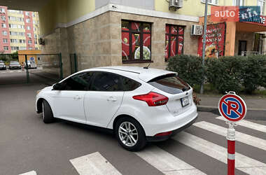 Хэтчбек Ford Focus 2015 в Киеве
