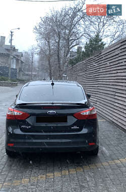 Седан Ford Focus 2013 в 