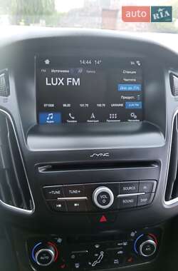 Хэтчбек Ford Focus 2018 в 