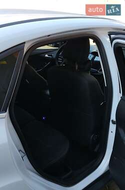 Седан Ford Focus 2012 в 