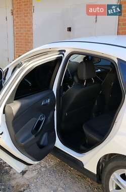 Седан Ford Focus 2012 в 