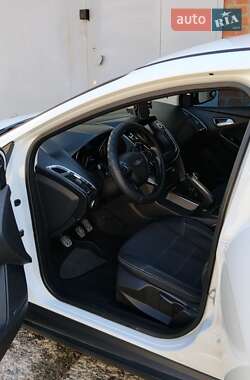 Седан Ford Focus 2012 в 