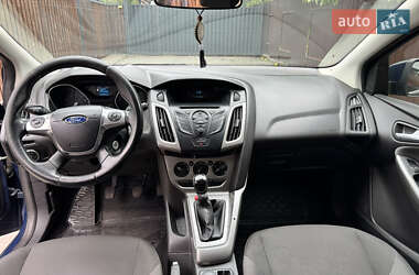 Хэтчбек Ford Focus 2013 в 