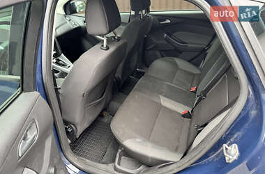 Хэтчбек Ford Focus 2013 в 