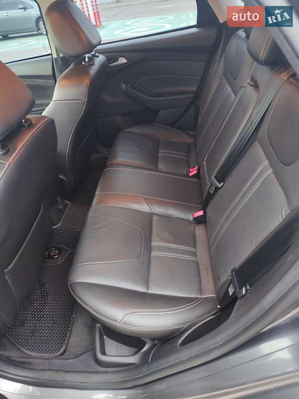 Хэтчбек Ford Focus 2013 в Ирпене