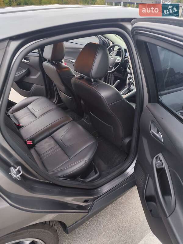 Хэтчбек Ford Focus 2013 в Ирпене