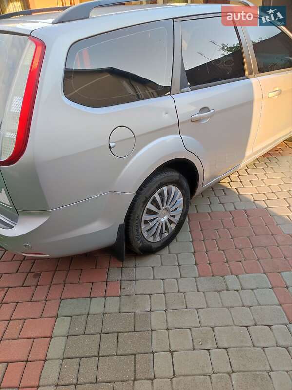 Универсал Ford Focus 2010 в Самборе