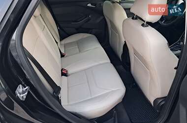 Хэтчбек Ford Focus 2015 в 