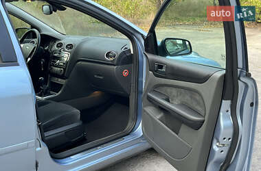 Хэтчбек Ford Focus 2007 в 