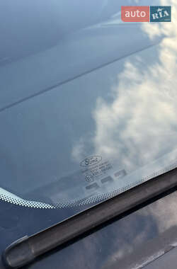 Хэтчбек Ford Focus 2007 в 