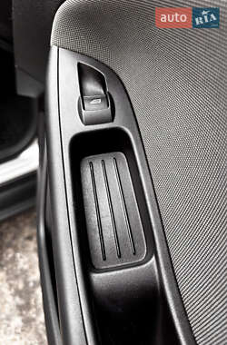 Седан Ford Focus 2012 в 