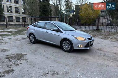 Седан Ford Focus 2011 в 