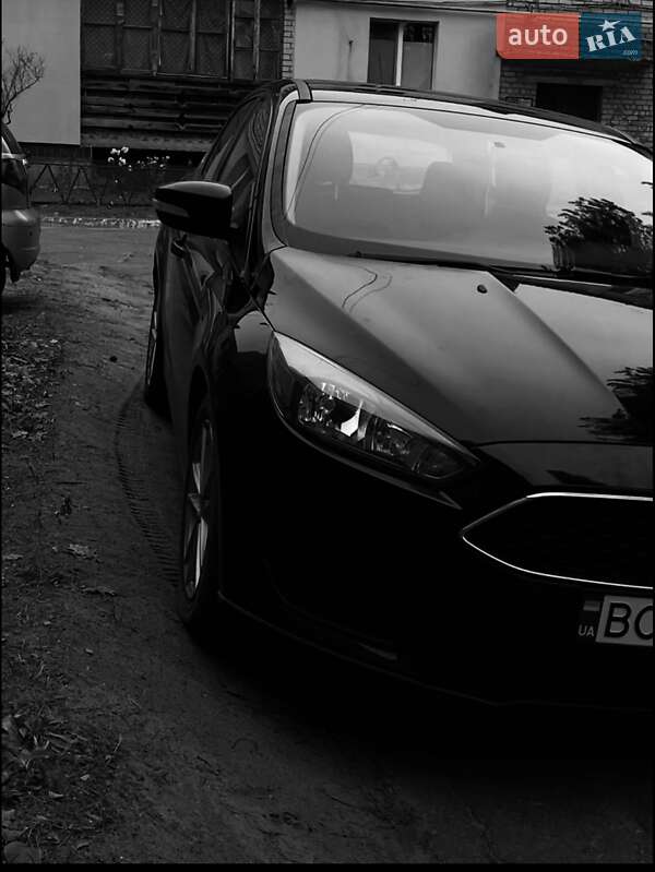 Хетчбек Ford Focus 2017 в Дніпрі
