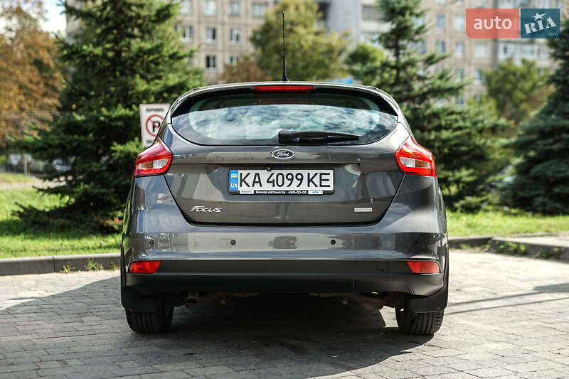 Хэтчбек Ford Focus 2015 в Львове