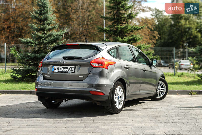 Хэтчбек Ford Focus 2015 в Львове