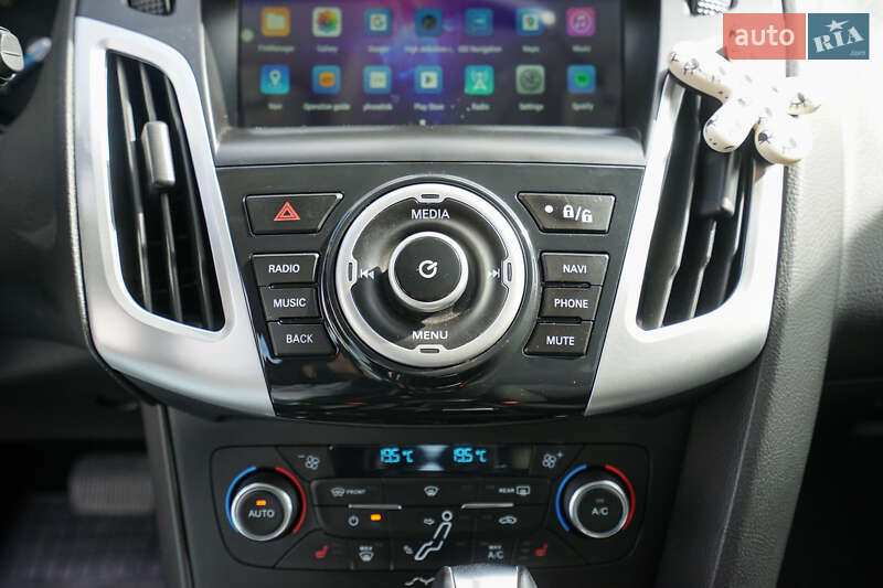 Хэтчбек Ford Focus 2015 в Львове