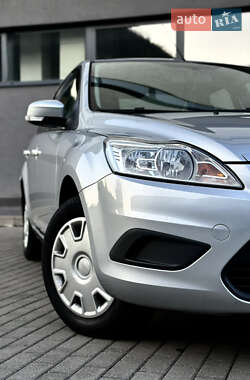 Седан Ford Focus 2009 в 