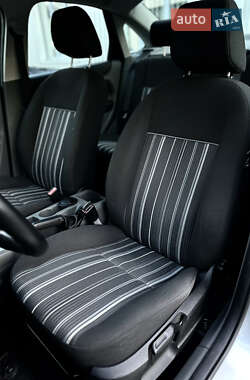Седан Ford Focus 2009 в 