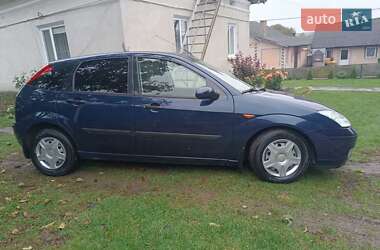 Хэтчбек Ford Focus 2002 в 