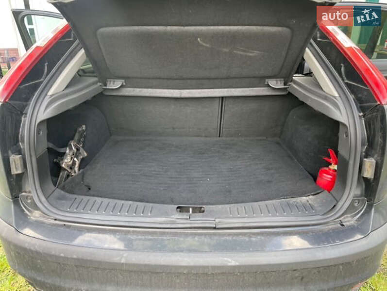 Хэтчбек Ford Focus 2007 в Вышгороде