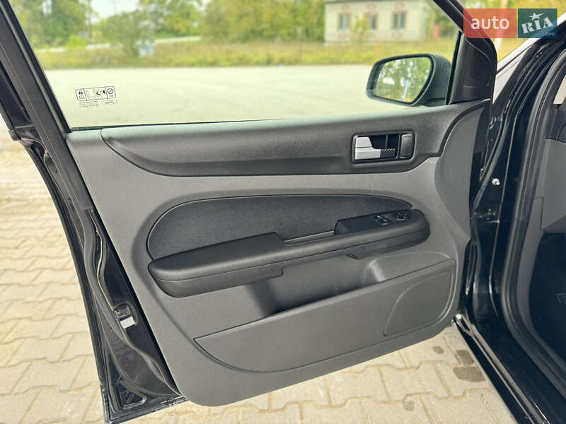Универсал Ford Focus 2005 в Сокирянах