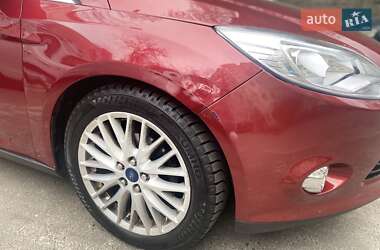 Седан Ford Focus 2014 в  фото 12 Седан Ford Focus 2014 в