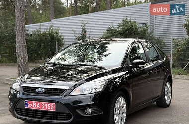 Хэтчбек Ford Focus 2009 в 