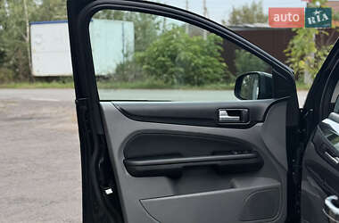 Хэтчбек Ford Focus 2009 в 