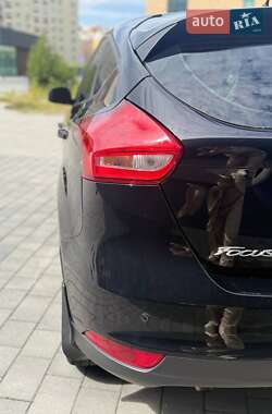Хэтчбек Ford Focus 2016 в 