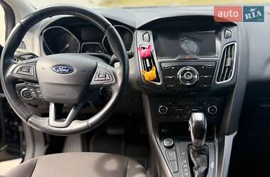 Хэтчбек Ford Focus 2016 в 